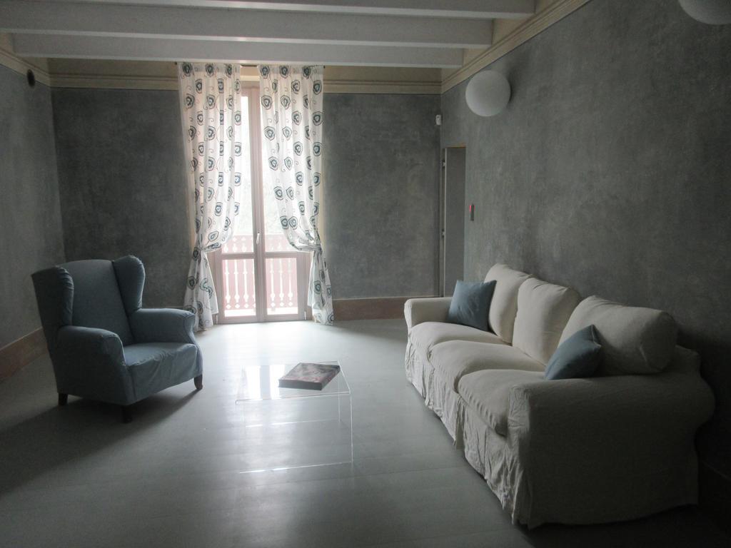 Villa Laura Cocconi ภายนอก รูปภาพ